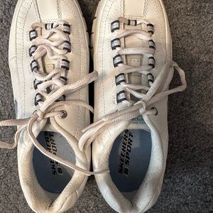 Skechers Cream Sneakers Classic Minimalist Design